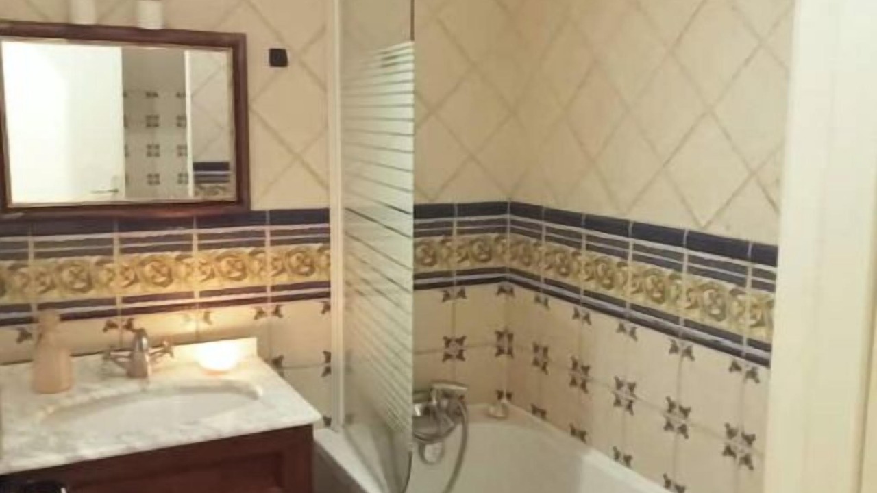 Photo of Bathroom in Villejuif