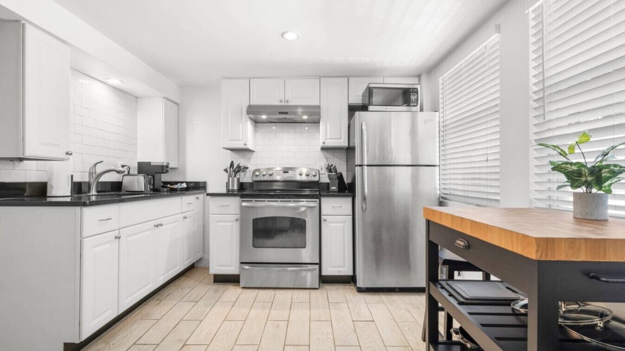 Photo of Kitchen in Historic Hyde Park North