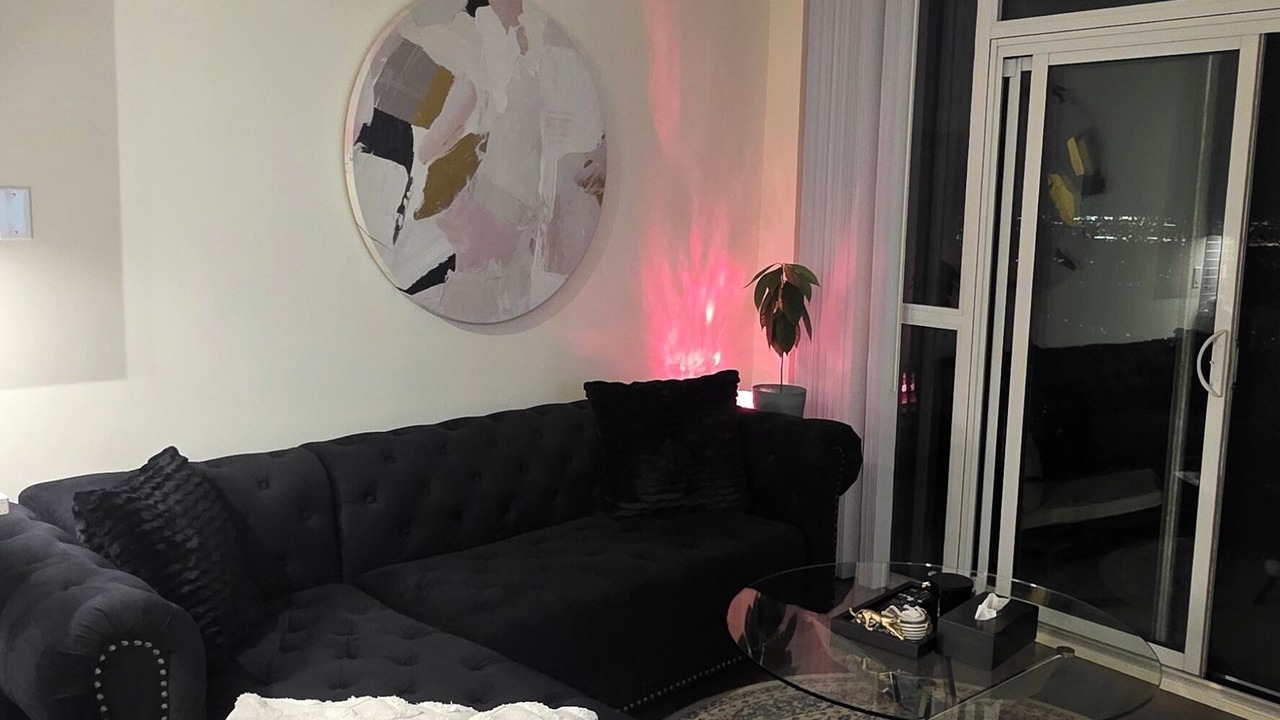 Photo of Livingroom in Humber Bay