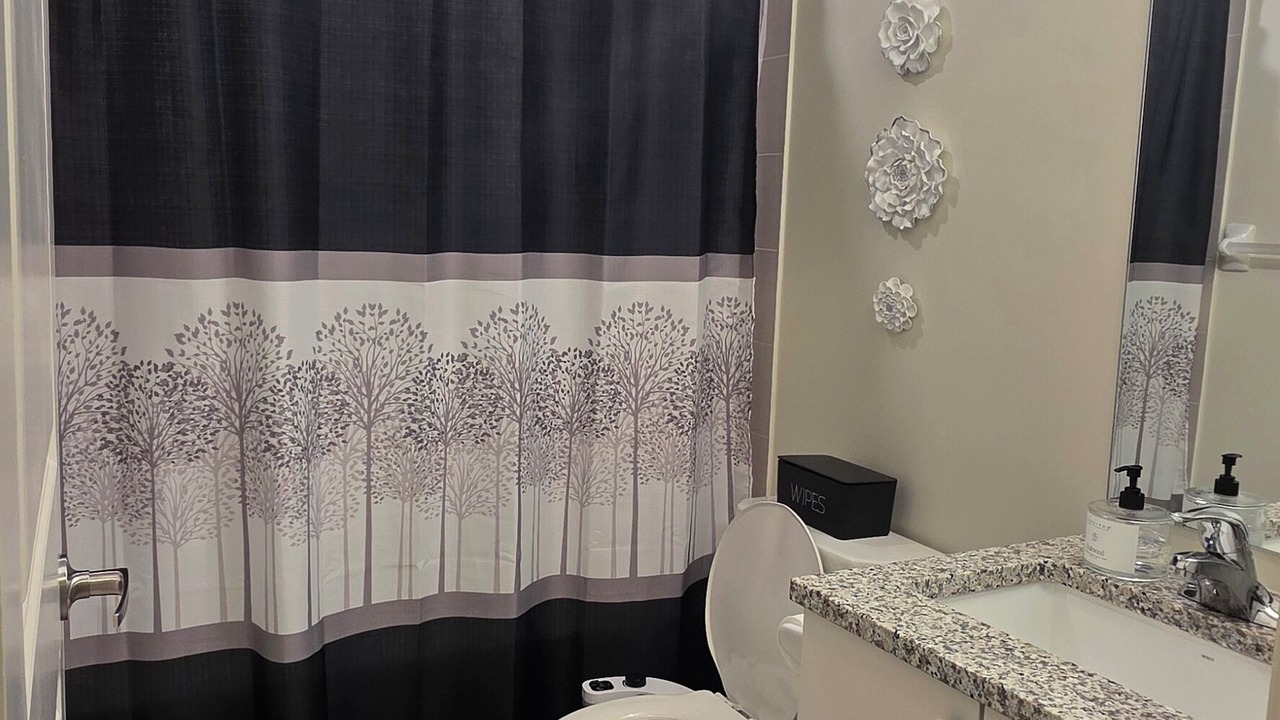 Photo of Bathroom in Humber Bay