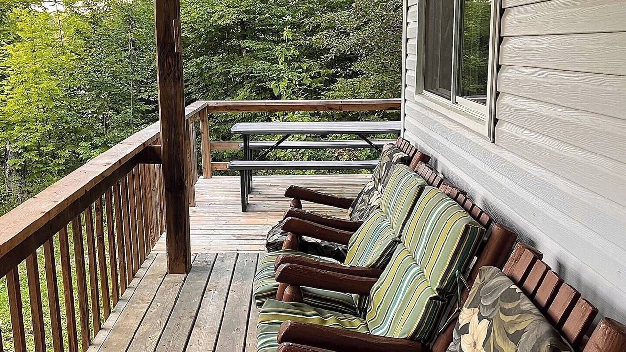 Photo of Patio Balcony in Unorganized Centre Parry Sound
