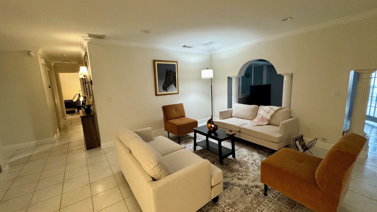 Photo of Livingroom in Greater Northdale