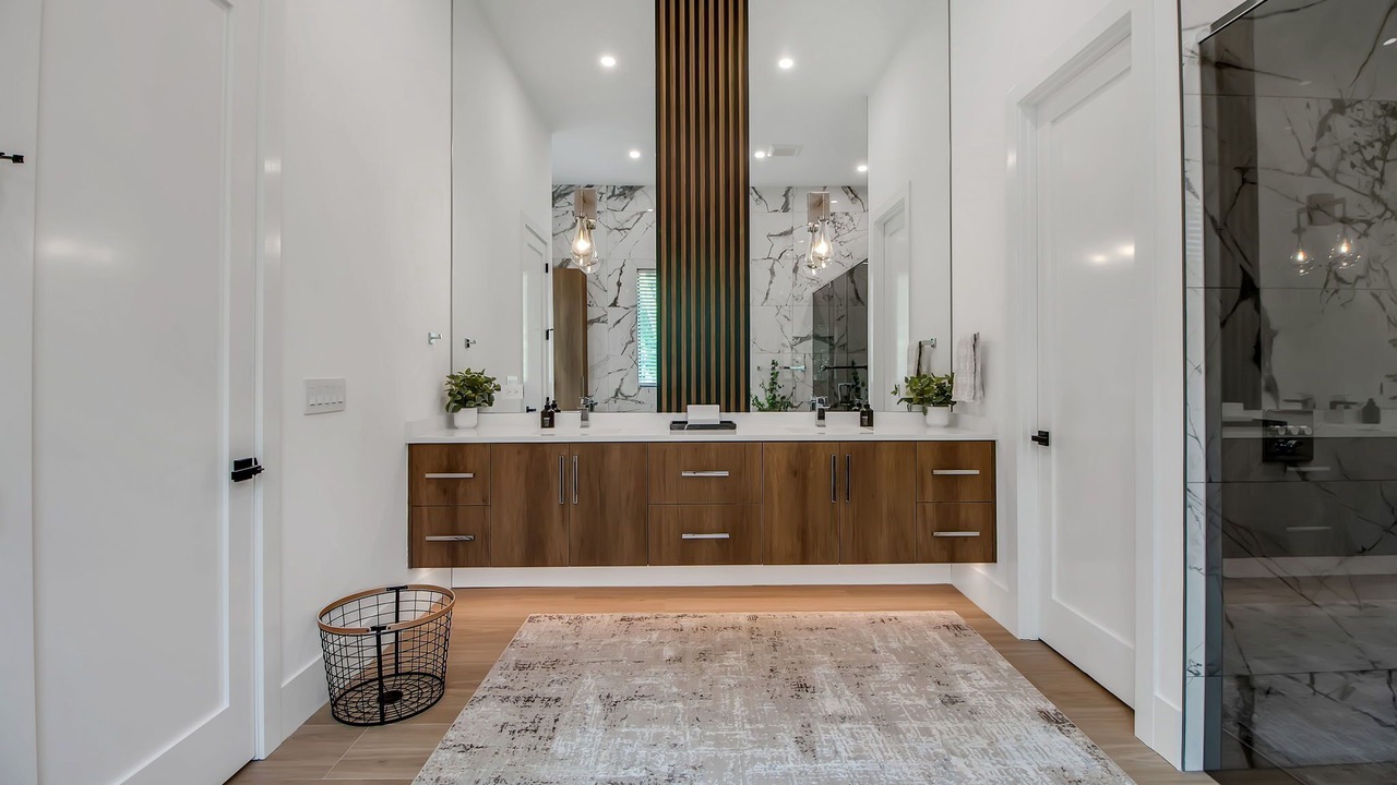 Photo of Bathroom in Arlington Park