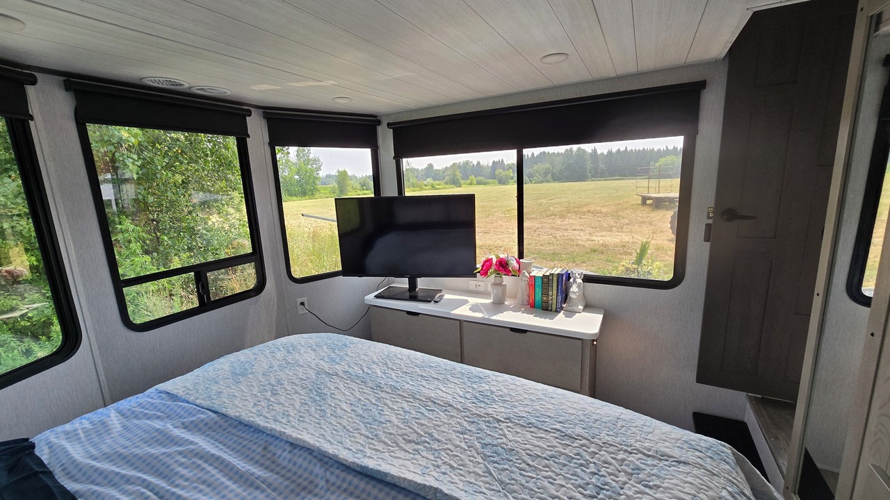Photo of Bedroom in Russell