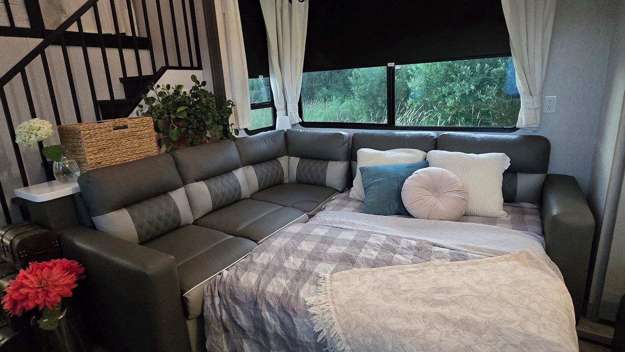 Photo of Bedroom in Russell