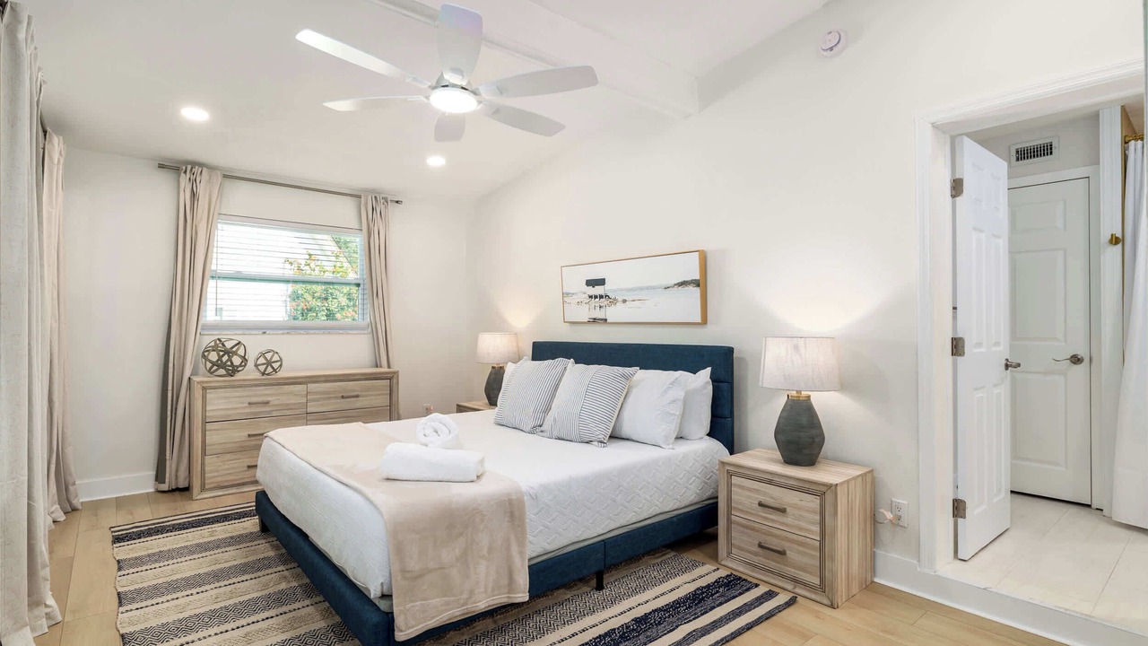 Photo of Bedroom in Harbor Hills