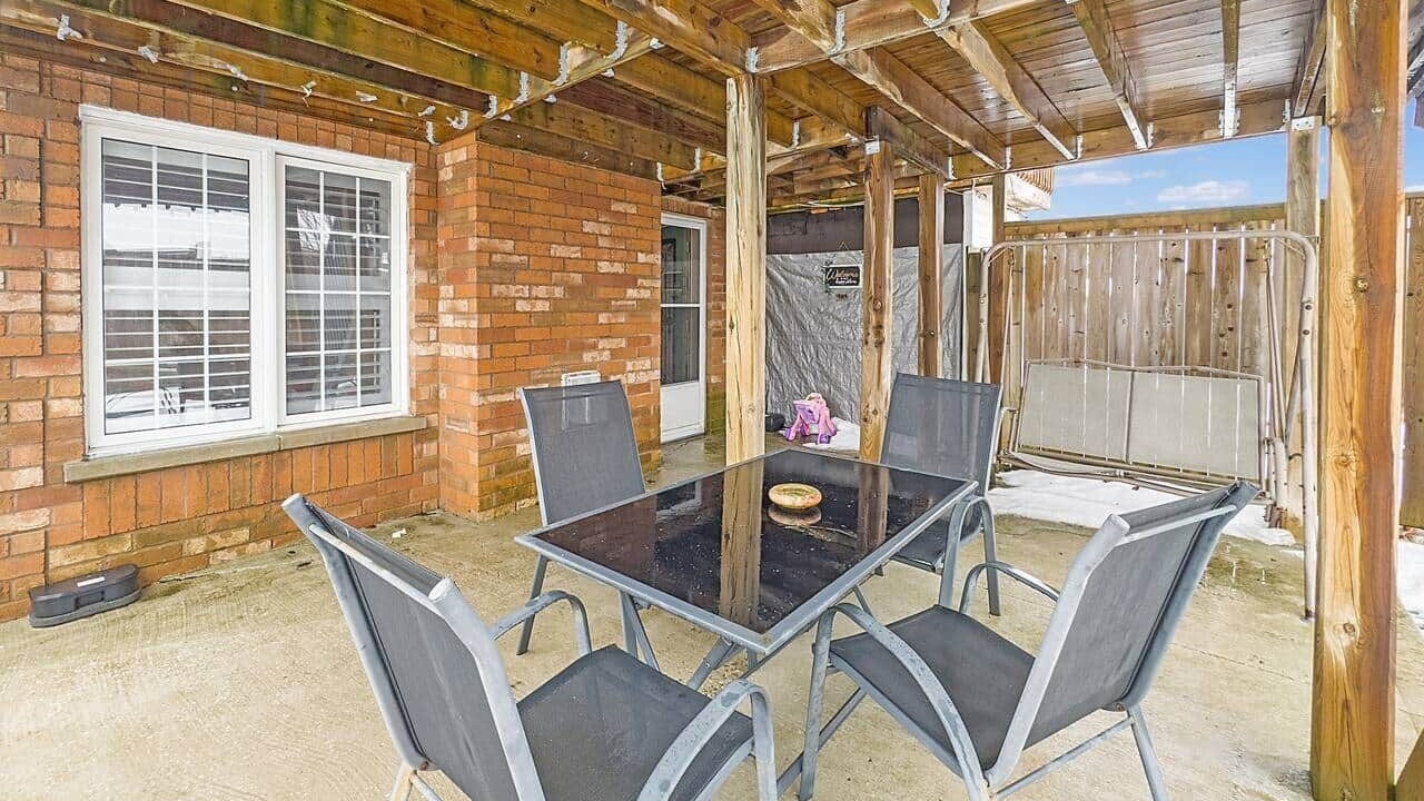 Photo of Outdoor in Churchill Meadows