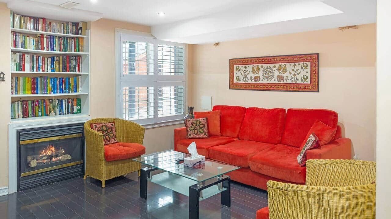 Photo of Livingroom in Churchill Meadows