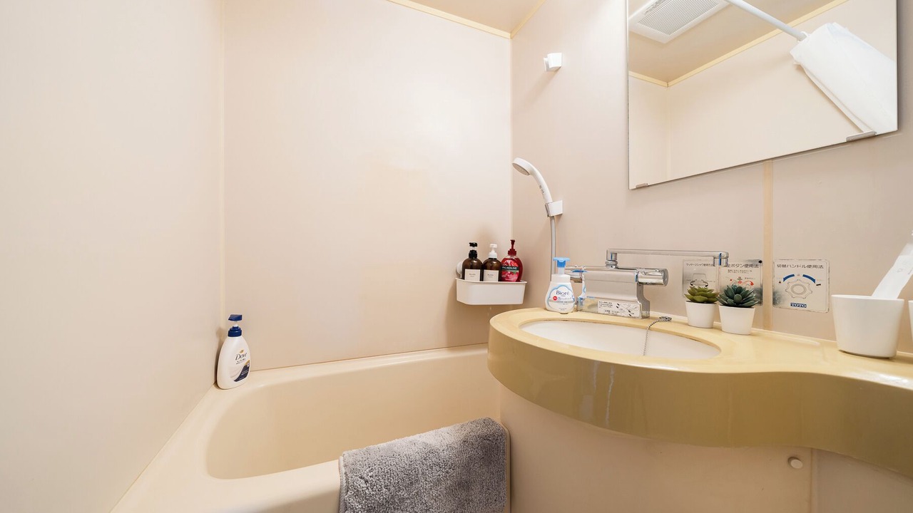 Photo of Bathroom in Yutenji