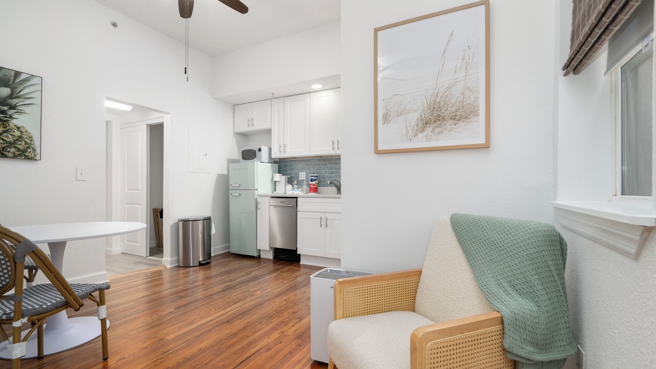 Photo of Livingroom in Pass-a-Grille Historic District