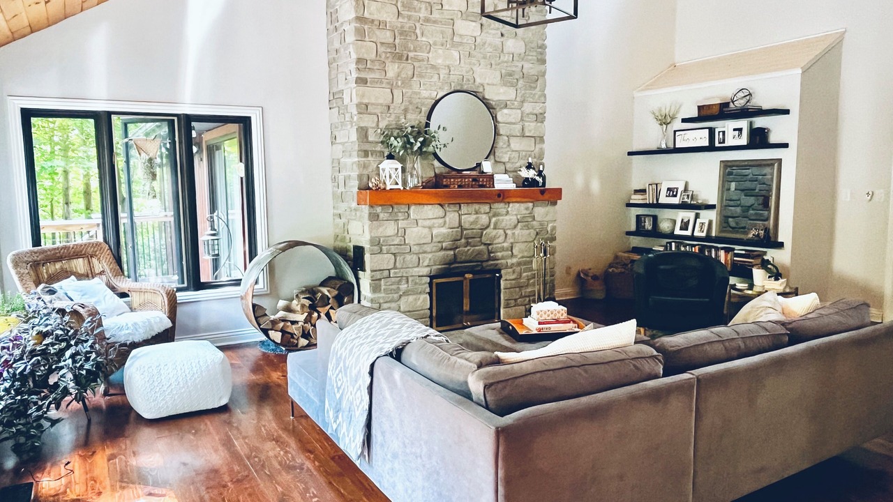 Photo of Livingroom in Oro-Medonte