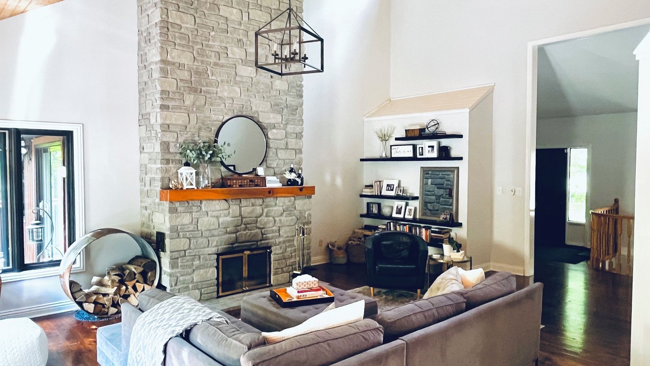 Photo of Livingroom in Oro-Medonte