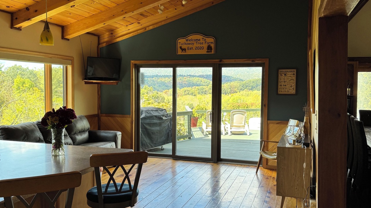Photo of Livingroom in Mattawana