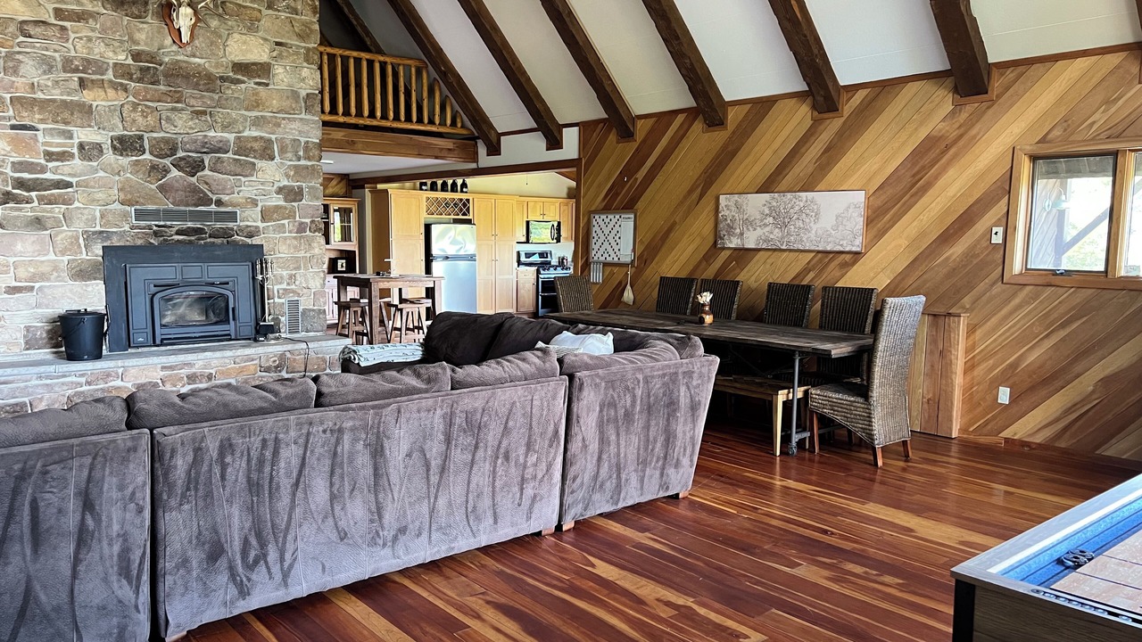 Photo of Livingroom in Mattawana