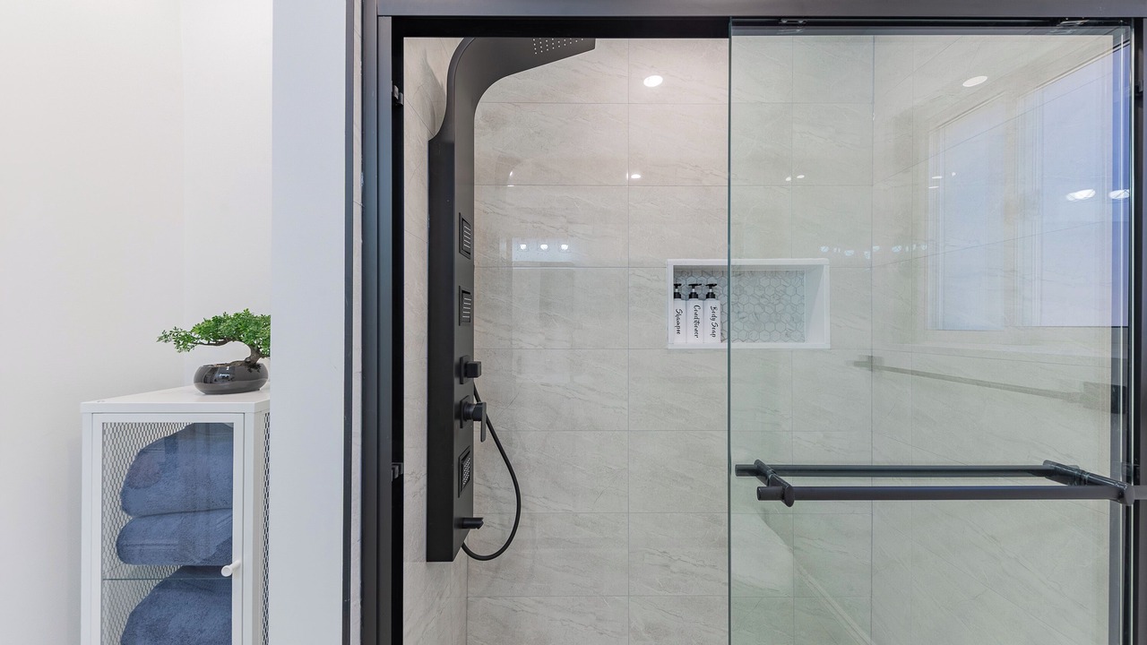 Photo of Bathroom in West Oakville