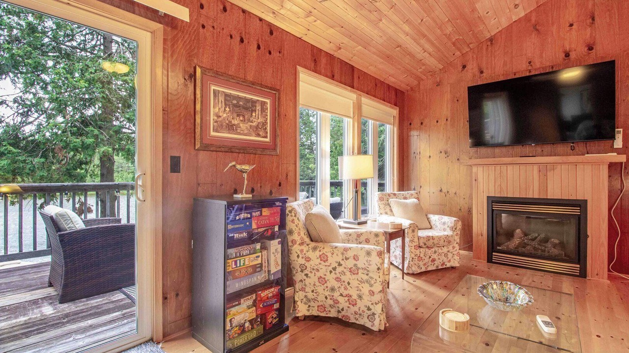 Photo of Livingroom in Burnt River
