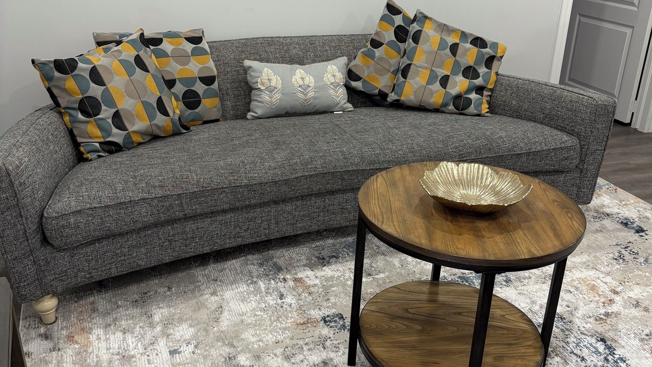 Photo of Livingroom in Halton Regional Municipality