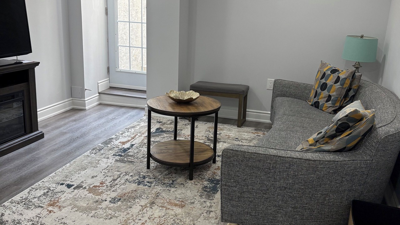 Photo of Livingroom in Halton Regional Municipality