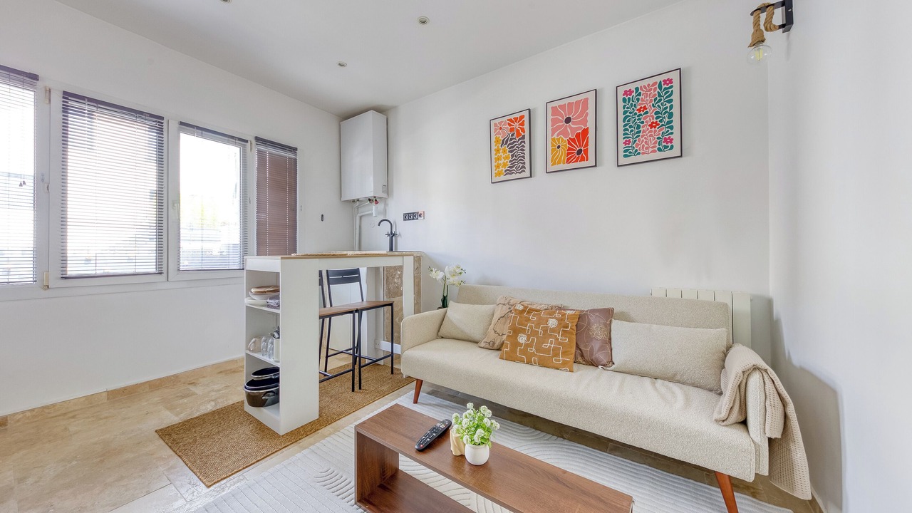 Photo of Livingroom in Rueil-Malmaison