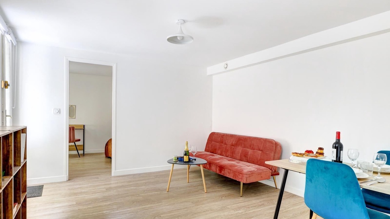 Photo of Livingroom in Louis Bertrand-Mirabeau-Semard
