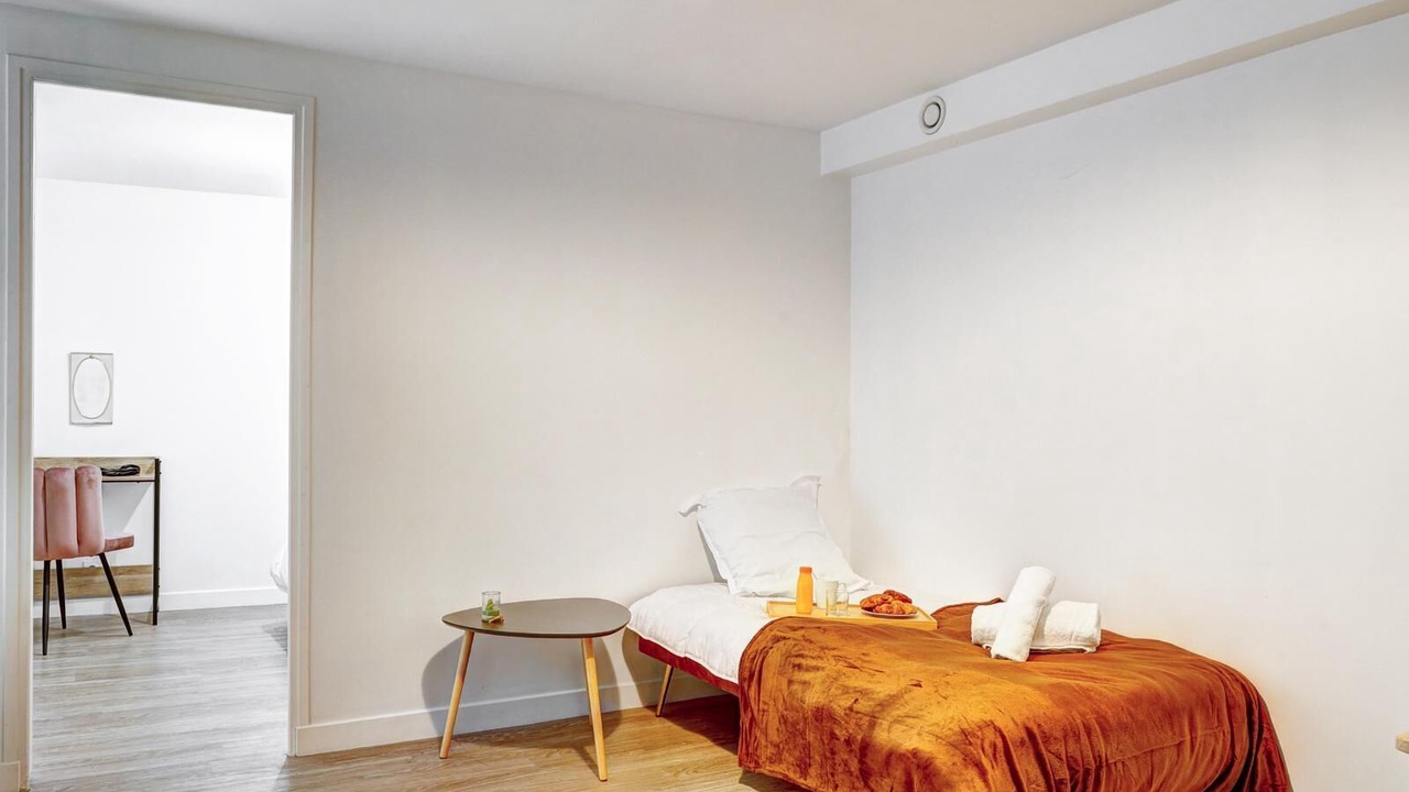 Photo of Bedroom in Louis Bertrand-Mirabeau-Semard