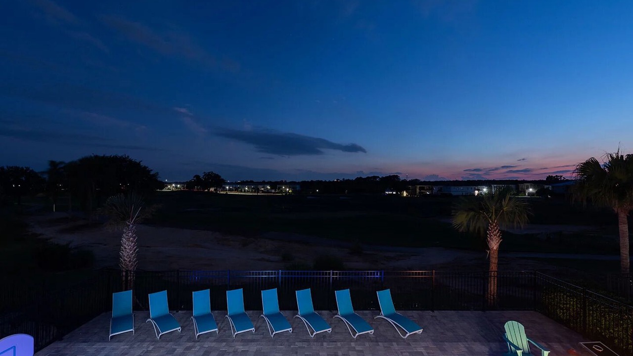 Photo of Patio Balcony in Bay Lake