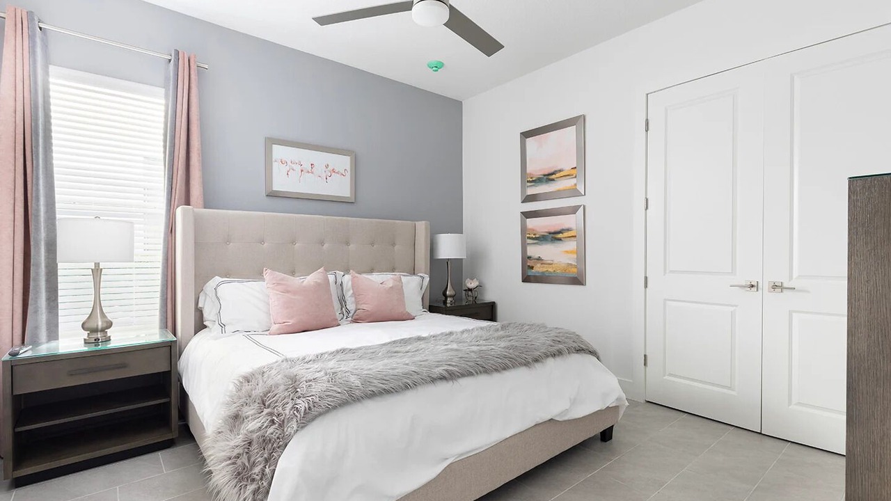 Photo of Bedroom in Bay Lake