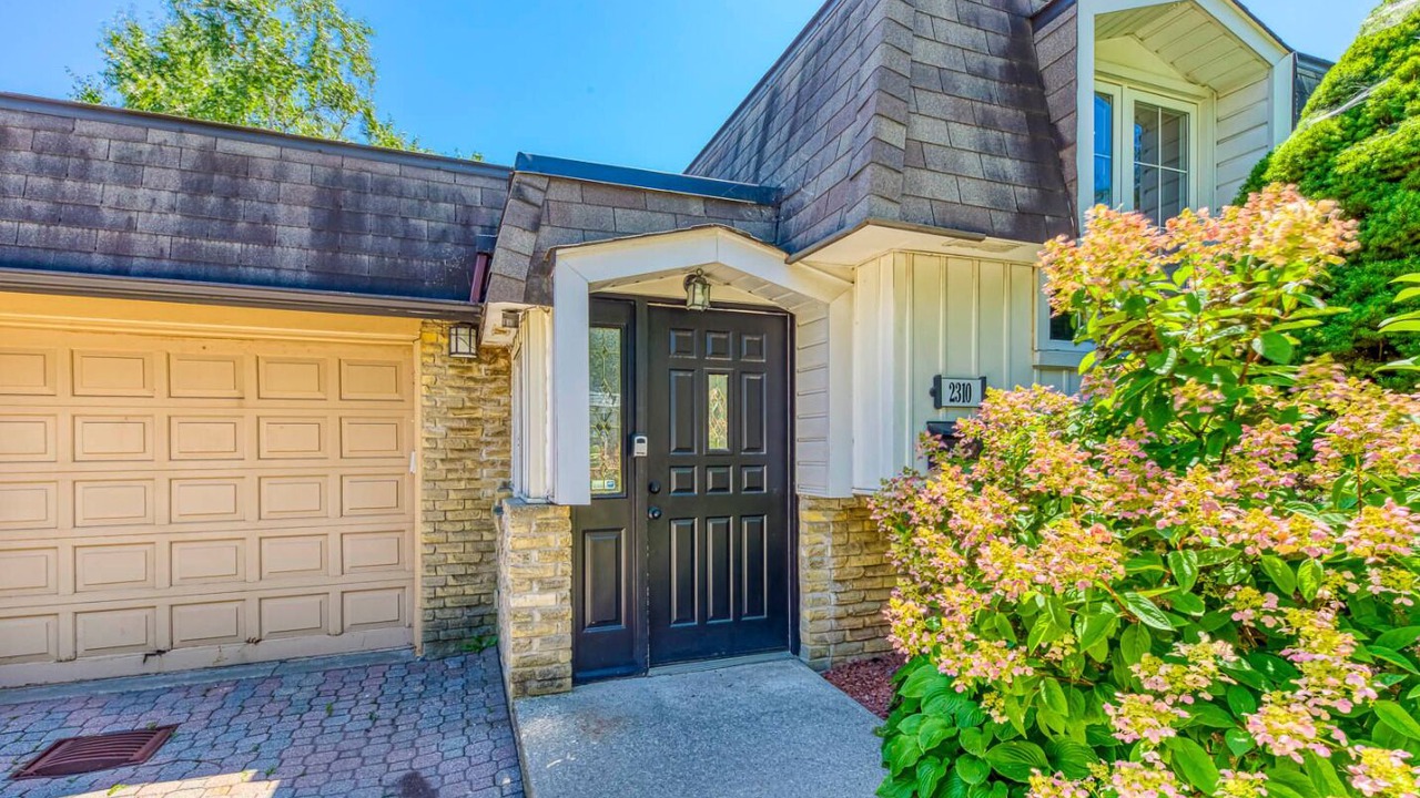 Photo of Outdoor in West Oakville