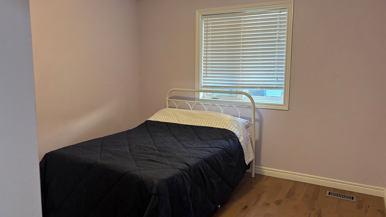 Photo of Bedroom in Grand River South