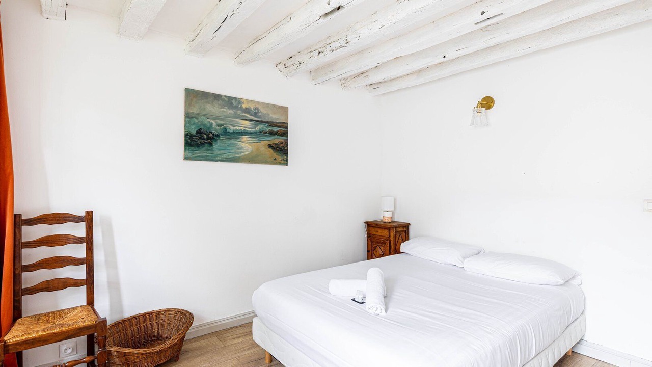 Photo of Bedroom in Prince–Marmottan