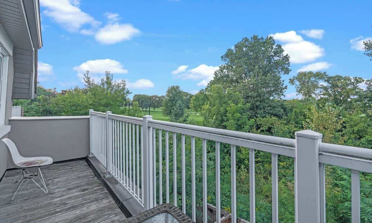 Photo of Outdoor in Lakeview