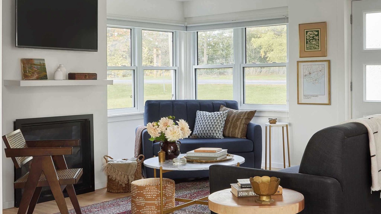 Photo of Livingroom in Waupoos
