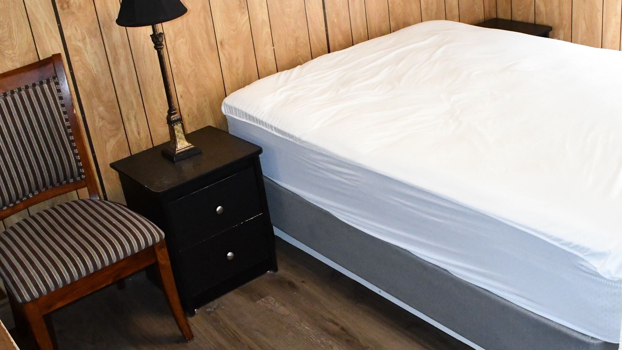 Photo of Bedroom in Sauble Beach