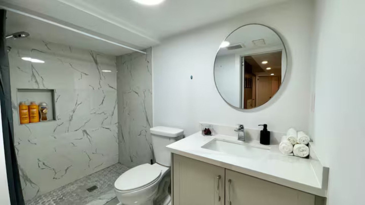 Photo of Bathroom in Erin Mills