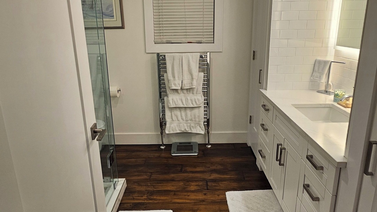 Photo of Bathroom in Feronia