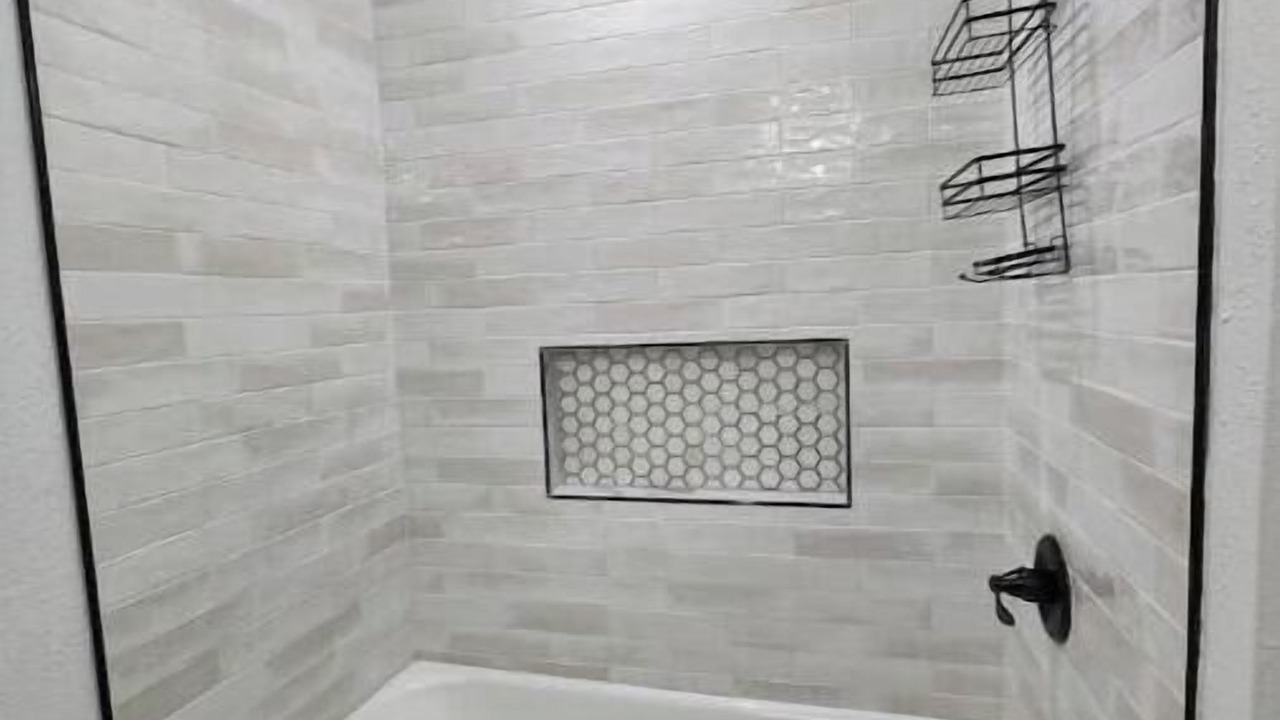 Photo of Bathroom in Wadeview Park