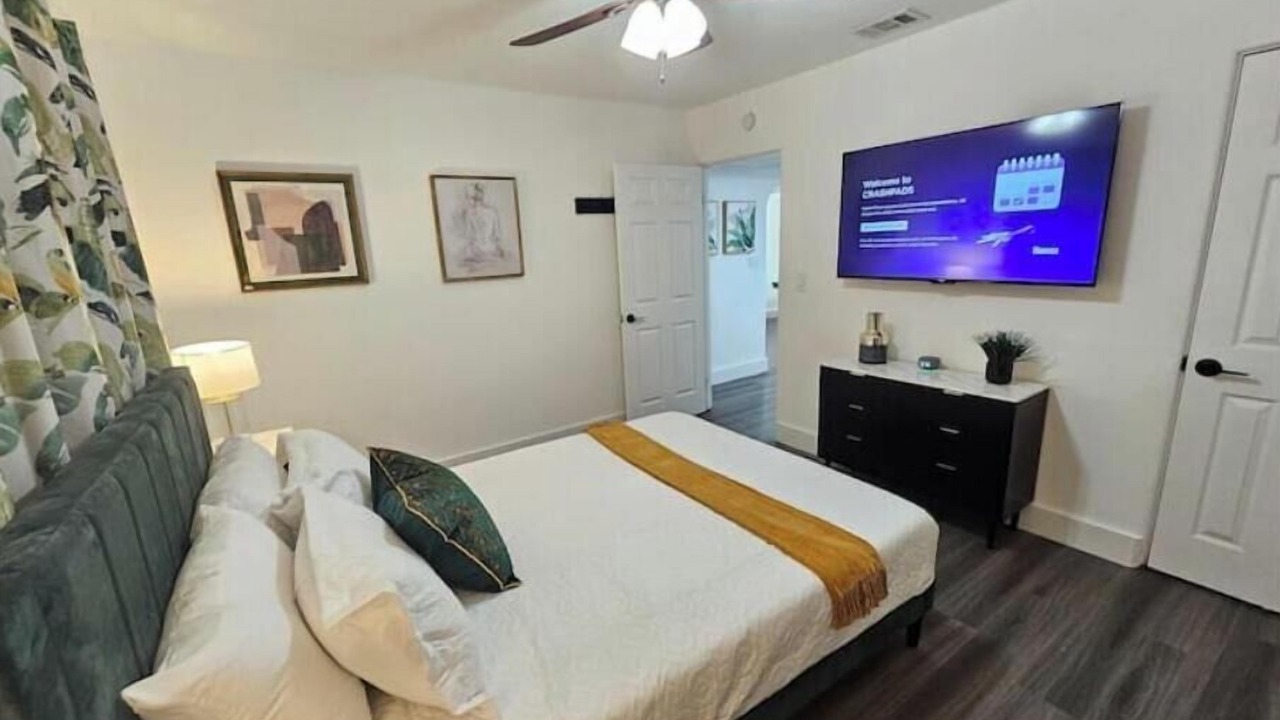 Photo of Bedroom in College Park