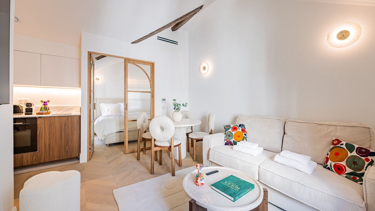 Photo of Livingroom in Sorbonne