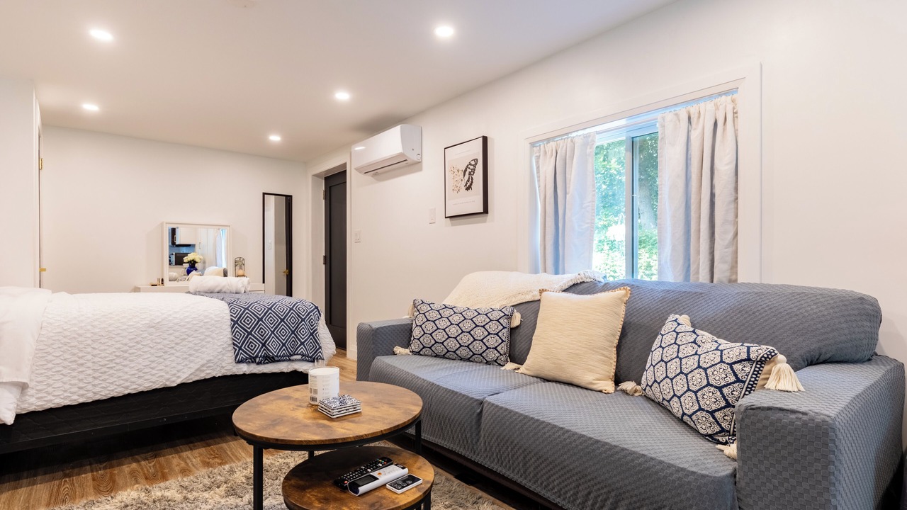 Photo of Bedroom in Halton Regional Municipality