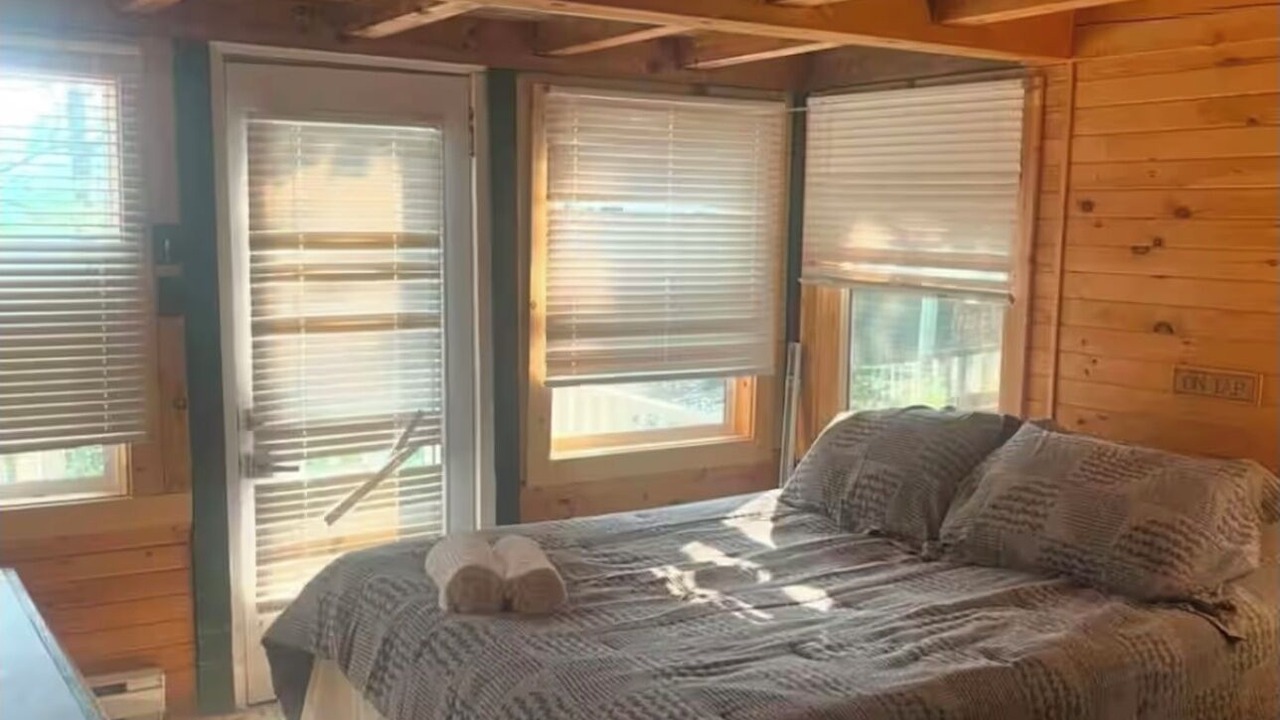 Photo of Bedroom in Muskoka Lakes