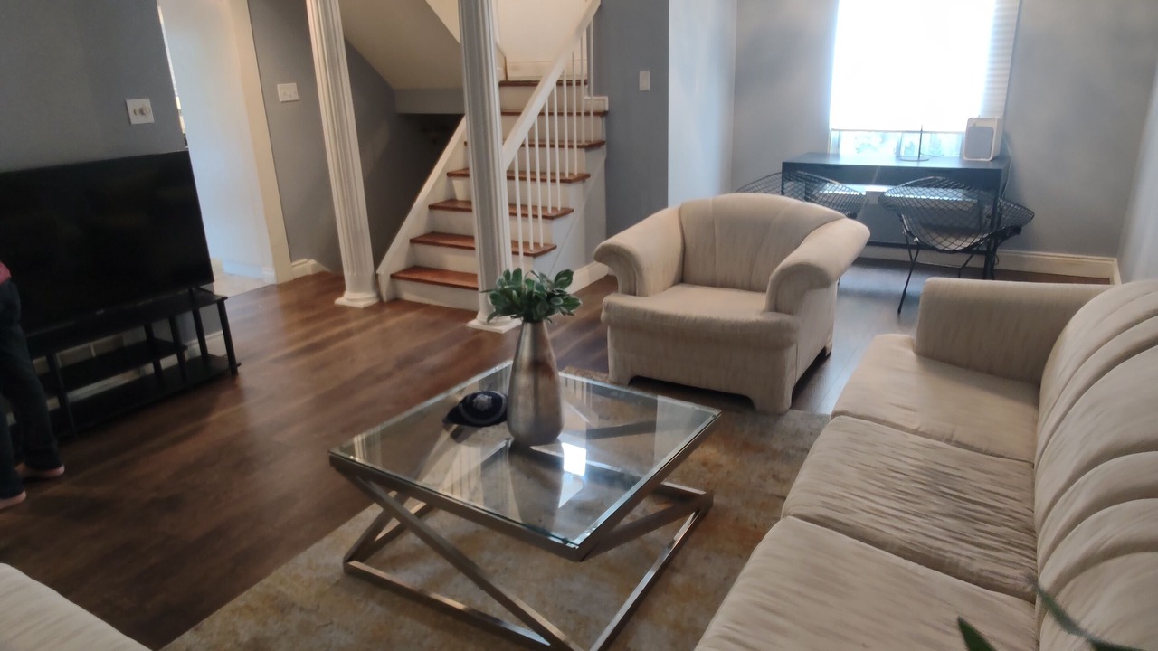 Photo of Livingroom in Bowmanville