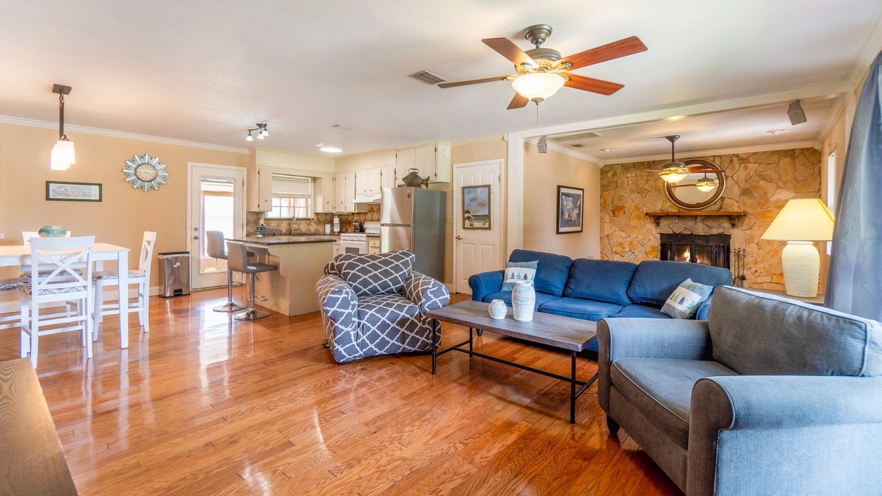 Photo of Livingroom in East Pensacola Heights
