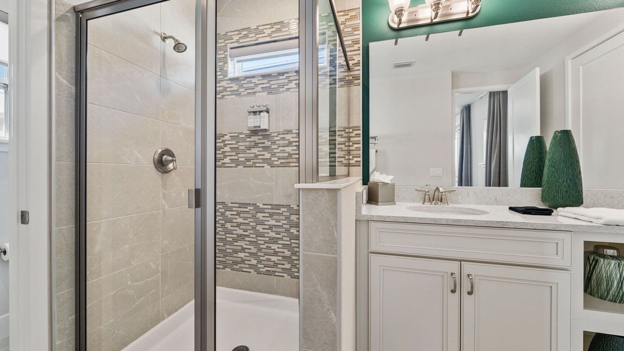 Photo of Bathroom in Bay Lake