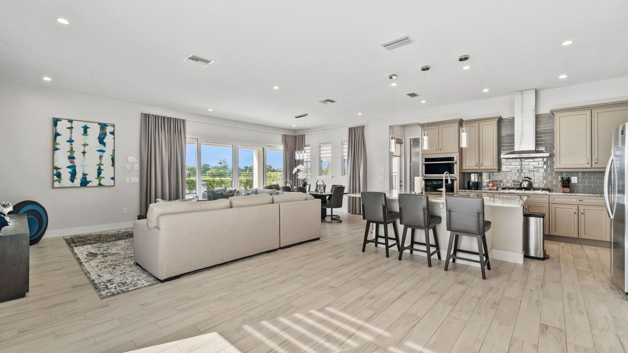 Photo of Livingroom in Bay Lake