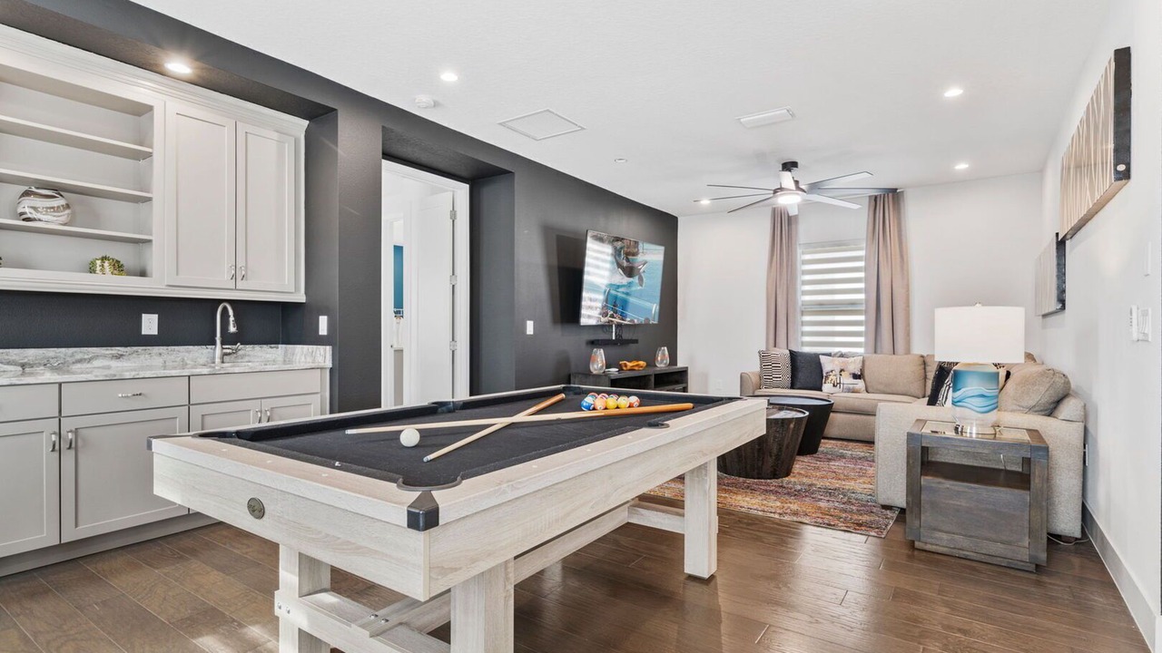Photo of Bedroom in Bay Lake