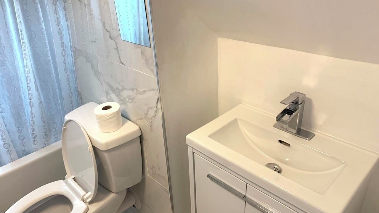 Photo of Bathroom in Woodbine - Lumsden