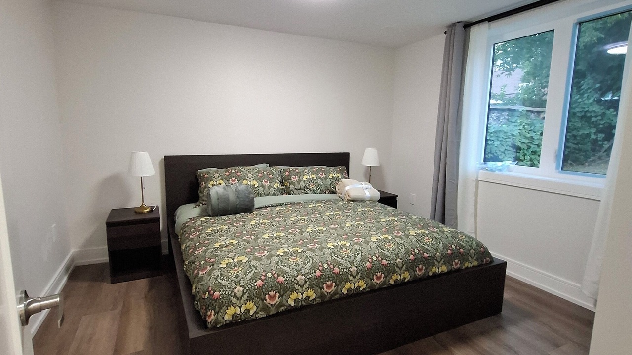 Photo of Bedroom in Newtonbrook