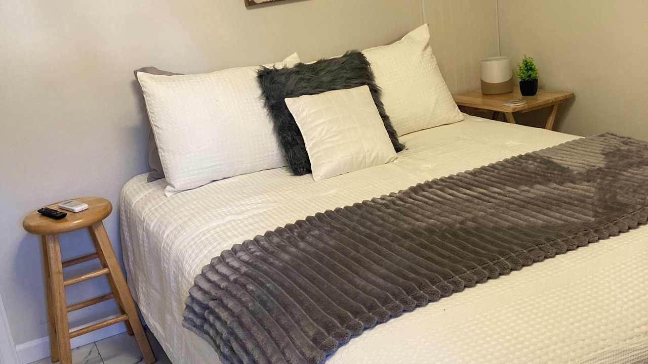 Photo of Bedroom in Taylor Creek
