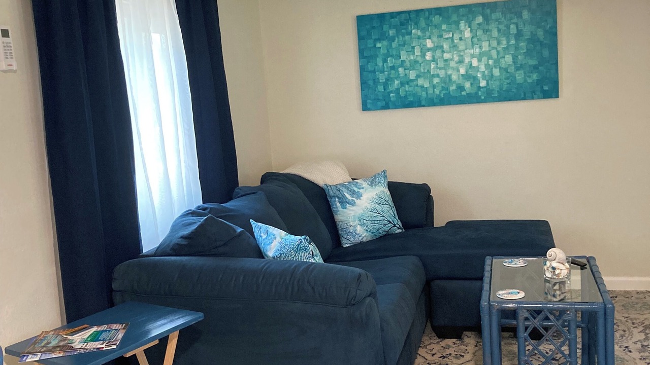Photo of Livingroom in Taylor Creek
