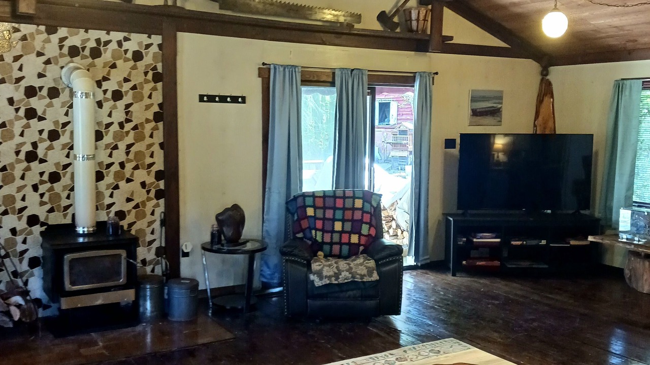 Photo of Livingroom in Queen